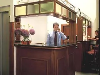 Boutique 16 Πράγα
