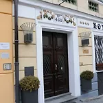 Boutique 16 فندق براغ
